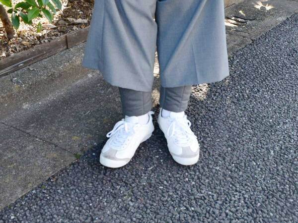 足元だけ冷える問題を本気で解決！名前の期待を裏切らない「軽くてあったか足首ふとん」[PR]