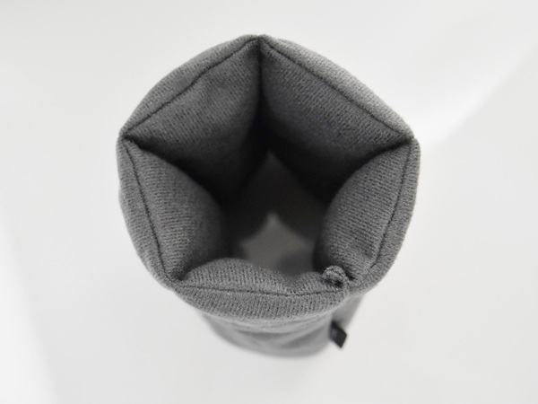 足元だけ冷える問題を本気で解決！名前の期待を裏切らない「軽くてあったか足首ふとん」[PR]