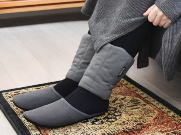 足元だけ冷える問題を本気で解決！名前の期待を裏切らない「軽くてあったか足首ふとん」[PR]