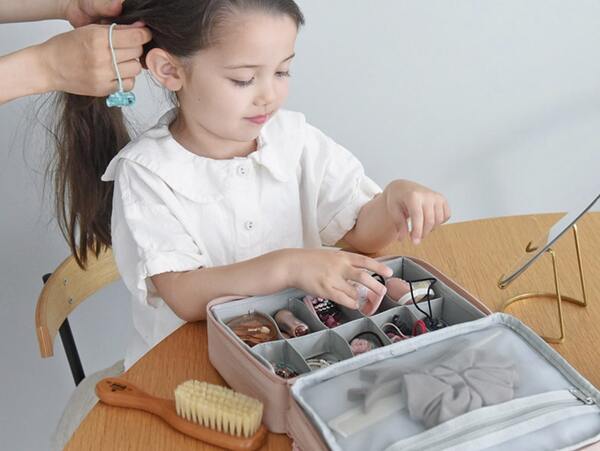 すっきり収納＆毎朝ワクワク！宝石箱みたいな「ヘアアクセ収納」のある暮らし【インスタグラマーさんのもの選び】[PR]