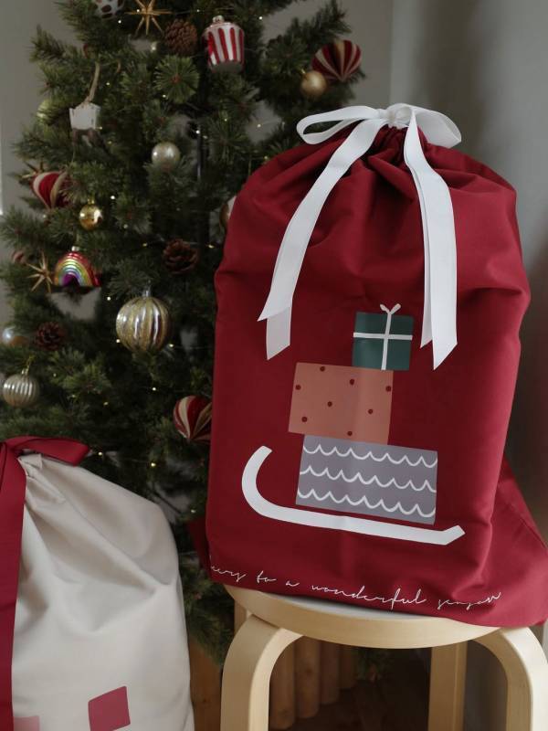 今年のクリスマスは子どもたちを最高の笑顔に！6名のインスタグラマーさんによる、「サンタ袋」の飾りかた報告会[PR]