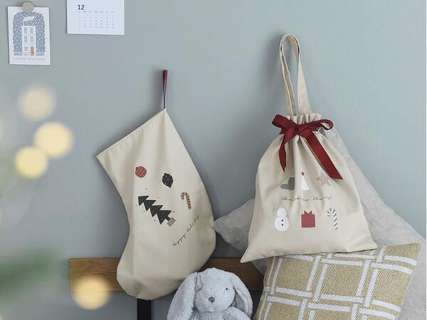 今年のクリスマスは子どもたちを最高の笑顔に！6名のインスタグラマーさんによる、「サンタ袋」の飾りかた報告会[PR]