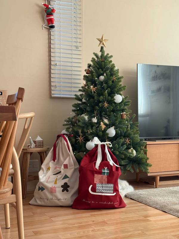 今年のクリスマスは子どもたちを最高の笑顔に！6名のインスタグラマーさんによる、「サンタ袋」の飾りかた報告会[PR]