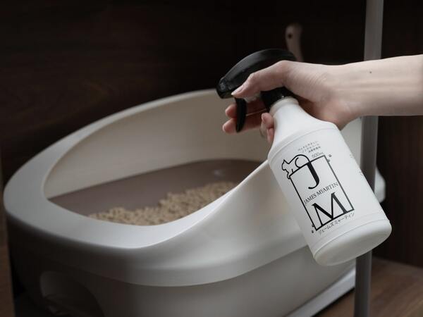 舐めても安心の消臭除菌スプレー！？ペットにやさしい『ジェームズ・ミャーティン』誕生[PR]