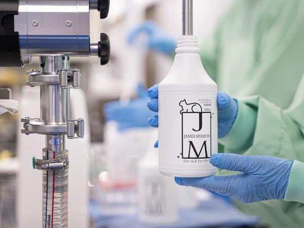 舐めても安心の消臭除菌スプレー！？ペットにやさしい『ジェームズ・ミャーティン』誕生[PR]