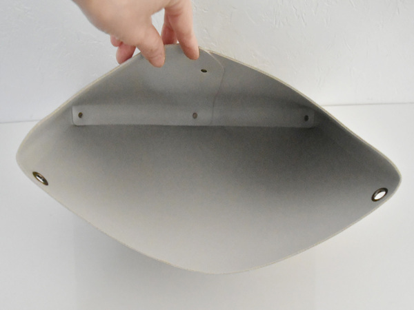 「とりあえずここ」が、ちゃんと片付く場所に｜レターポケットのある暮らし[PR]