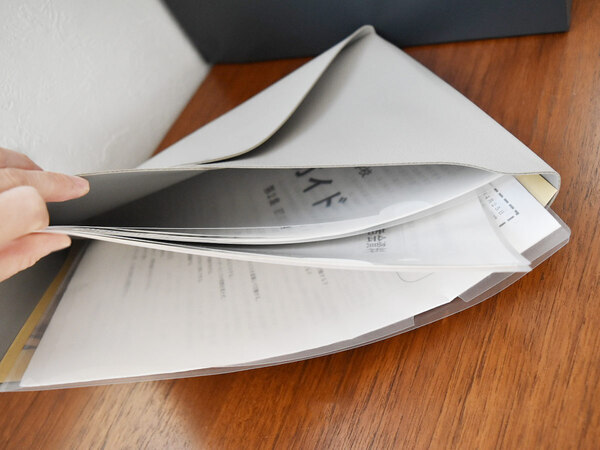 「とりあえずここ」が、ちゃんと片付く場所に｜レターポケットのある暮らし[PR]