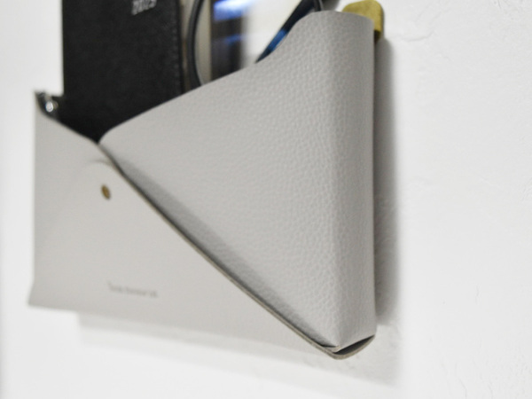 「とりあえずここ」が、ちゃんと片付く場所に｜レターポケットのある暮らし[PR]