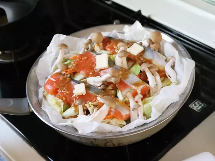 ポテサラは蒸すのが正解!?蒸し鍋で作る副菜+主菜+蒸しパンレシピをご紹介