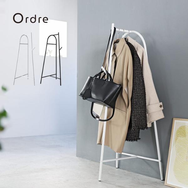 狭い玄関で省スペース収納を叶える方法とは？コート掛けもバッグ置き場もすっきり整う収納アイデア[PR]