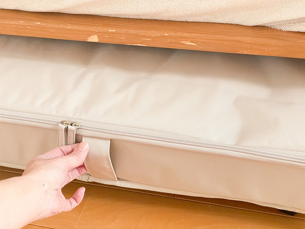 ベッド下のデッドスペースを収納に！「隙間を活用 ベッド下収納 キャスター付き」[PR]