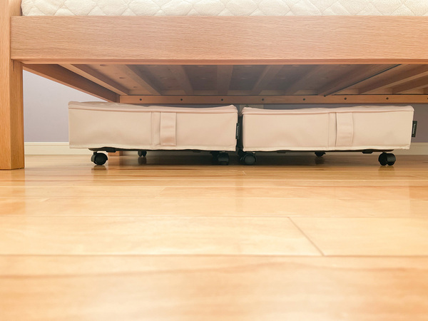 ベッド下のデッドスペースを収納に！「隙間を活用 ベッド下収納 キャスター付き」[PR]