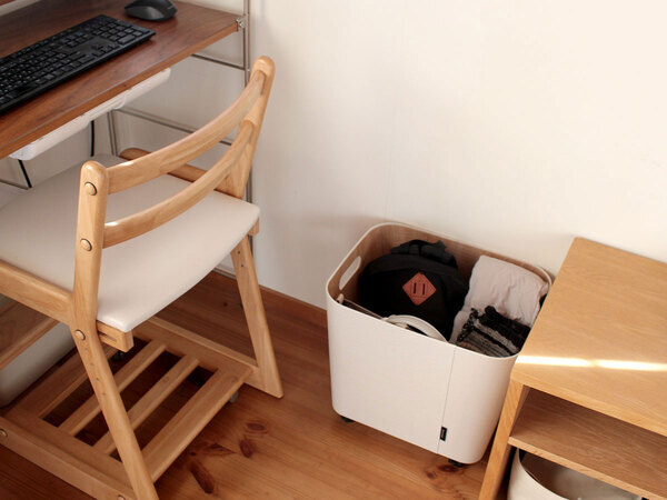 部屋にあふれ返る冬のあったかグッズ、「キャスター付き収納」で便利に整頓！[PR]