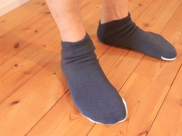 長年の「もちはだ」愛用スタッフ達が、カバーソックスを買い足した理由[PR]