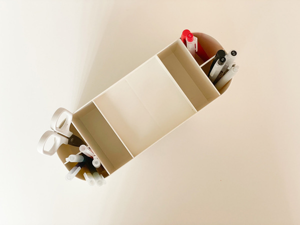 文房具をカテゴライズしてデスク作業を効率化！「散らかる文具をひとまとめに ペンスタンド」[PR]