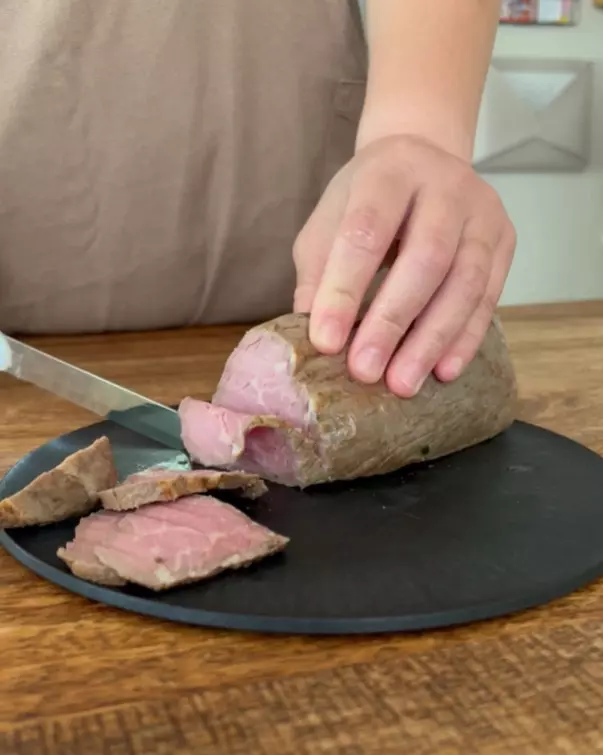 包丁を出すほどでもない「ちょい切り」からガッツリお肉まで。スタッフがずーっと使い続けてる「テーブルナイフ」