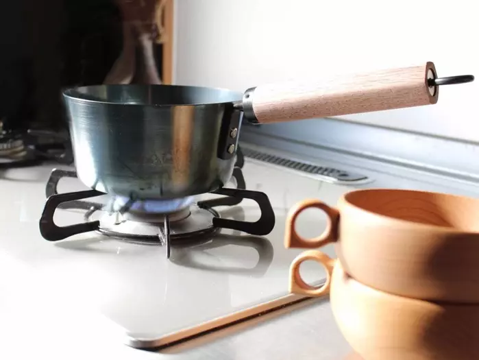 ゆらぎ世代のインナーケアに。「鉄の片手鍋」で鉄分たっぷりお味噌汁生活