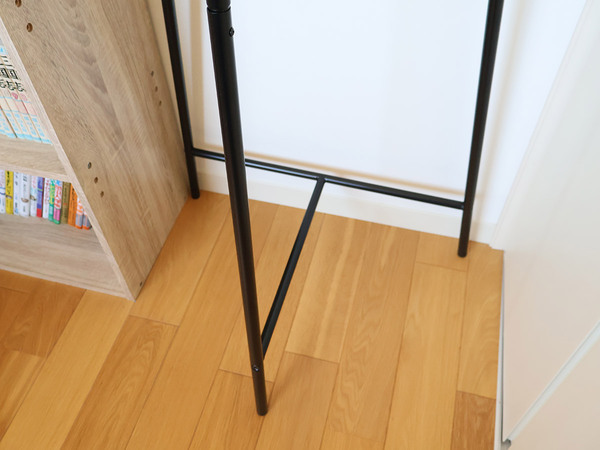 中高生の制服収納にも最適。コンパクトサイズな「Ordreのコートハンガー」[PR]