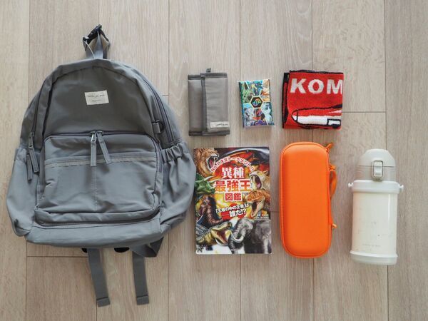 外出先での「脱いだ上着どうする？」を解決！入学前に少しずつ“自分で持つ”が身につくキッズリュック[PR]