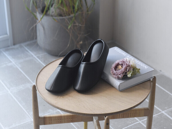 入園・入学式スタイルをキレイに見せたい！ママの願いを「+3cm」に込めたインヒール入り携帯スリッパが遂に完成[PR]