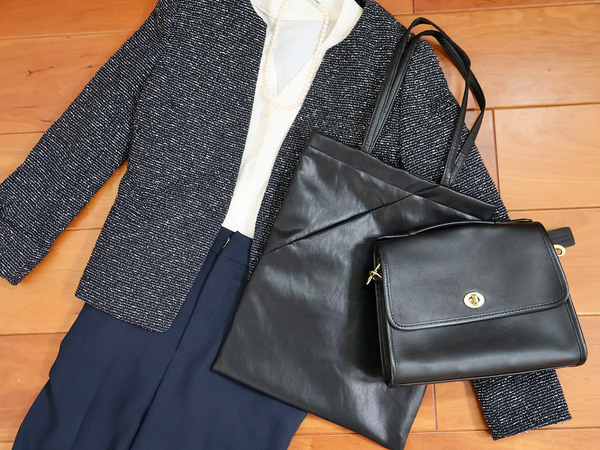 春の式典の必須アイテム。私は、オンにもオフにも使えるフェイクレザーのサブバッグを選びました。[PR]