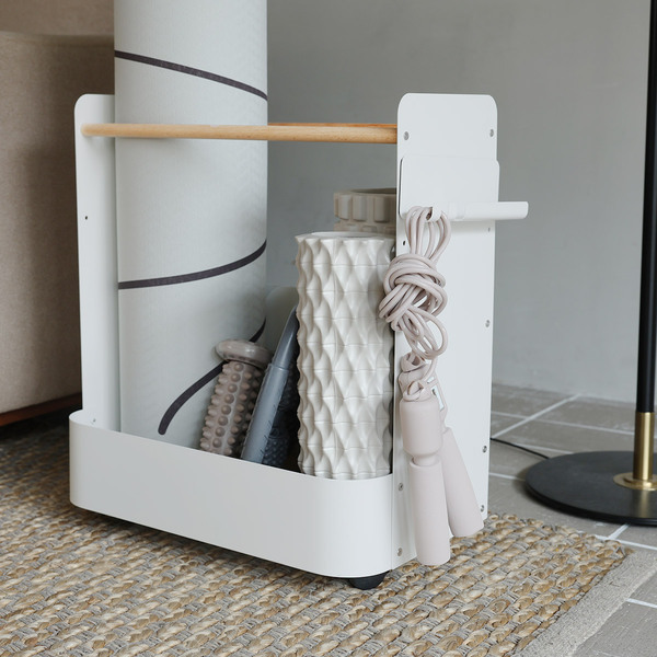 おサボりなし！ヨガマットもローラーもまとめて収納「宅トレ」用品置き場[PR]