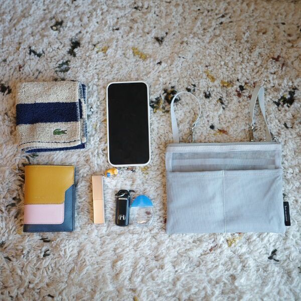 バッグごちゃ～…に悩むスタッフ3名が実践！『吊り下げポケット』ちょい足しで、日々の快適指数アップ[PR]