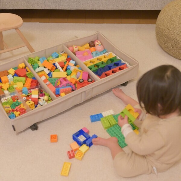 衣替えにもコレ便利！スイーッと出し入れできるベッド下収納で暮らしを整える【インスタグラマーさんのもの選び】[PR]