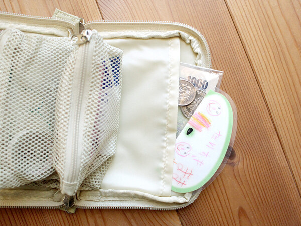 まるで四次元ポケット？「手帳型ミニポーチ」を、何でも出てくるお道具ポーチに[PR]