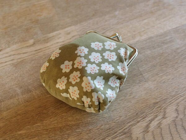 まるで四次元ポケット？「手帳型ミニポーチ」を、何でも出てくるお道具ポーチに[PR]