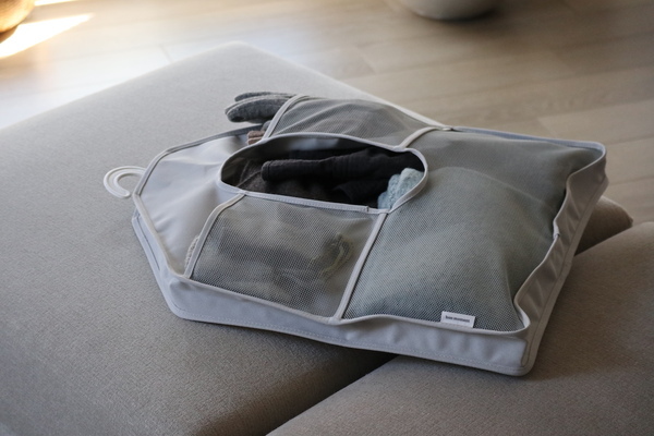 「よく使うモノの定位置」にも！スタッフ宅でも大活躍中の、クローゼットの新・浮かせる収納術[PR]