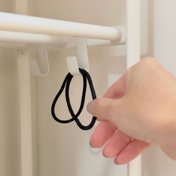 『その手があったか！』奥行き19.5cmのスリムラック活用アイディア3選【インスタグラマーさんのもの選び】[PR]