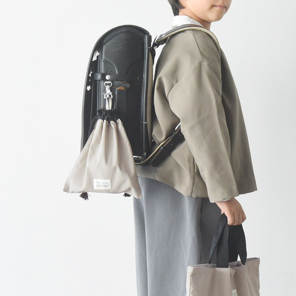 洗える・アイロンいらず『学校給食』の相棒アイテムが種類豊富にずらっと勢揃い！[PR]