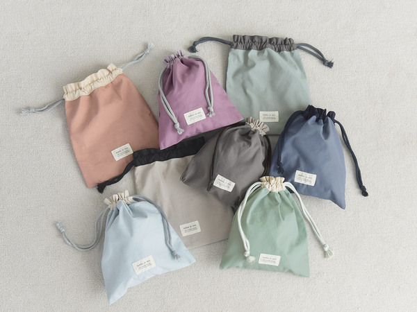 洗える・アイロンいらず『学校給食』の相棒アイテムが種類豊富にずらっと勢揃い！[PR]