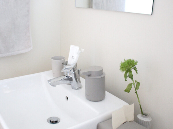 手を洗うたびに「これ、いいな」。暮らしにコロンと寄り添う自動式ディスペンサー[PR]