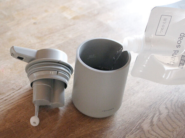 手を洗うたびに「これ、いいな」。暮らしにコロンと寄り添う自動式ディスペンサー[PR]