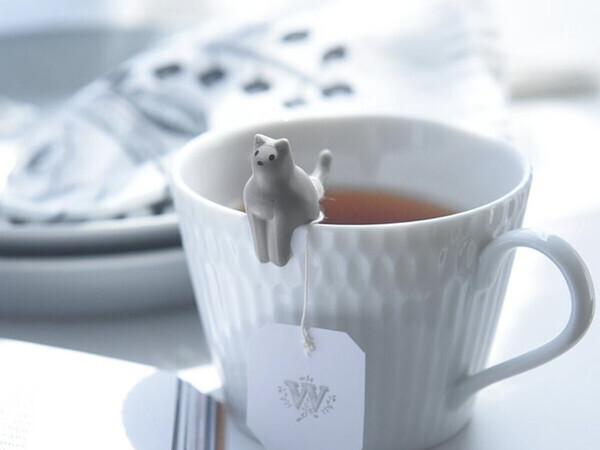 猫好きさんに贈りたい！ティータイムをほっこり彩る猫グッズ2選【インスタグラマーさんのもの選び】[PR]