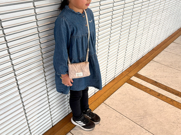 2WAYだから、ワンピースの日にも安心。kukka ja puuの「イブル素材の移動ポケット」[PR]