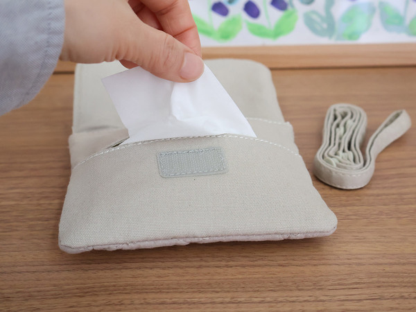 2WAYだから、ワンピースの日にも安心。kukka ja puuの「イブル素材の移動ポケット」[PR]