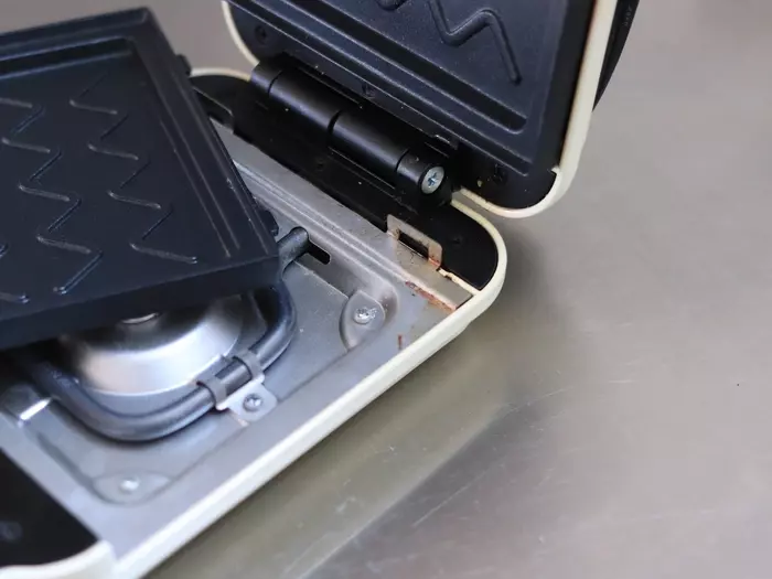 話題の『レンチンホットサンド』に何入れる？スタッフのお気に入りレシピ＆使用レポ発表会