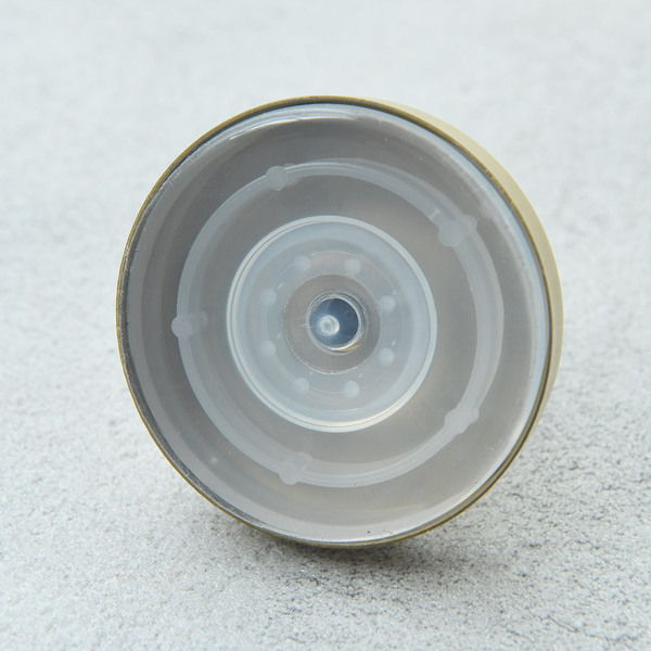 SNSで話題！ここにフック欲しいを叶える「強力吸盤フック」で片づけない新習慣[PR]