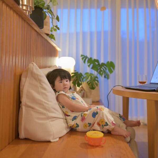 布団収納スペースにお困りの人、集まれ！『背もたれになる布団収納ケース』がIGさんのお家でも活躍中[PR]