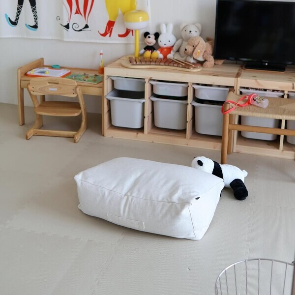 布団収納スペースにお困りの人、集まれ！『背もたれになる布団収納ケース』がIGさんのお家でも活躍中[PR]