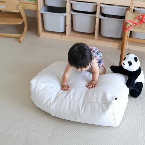 布団収納スペースにお困りの人、集まれ！『背もたれになる布団収納ケース』がIGさんのお家でも活躍中[PR]