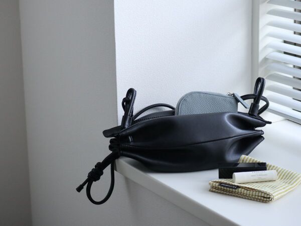 春のお財布決～めた！ミニマル派スタッフのハートを掴んだ、わずか8mmの新作はこれ[PR]