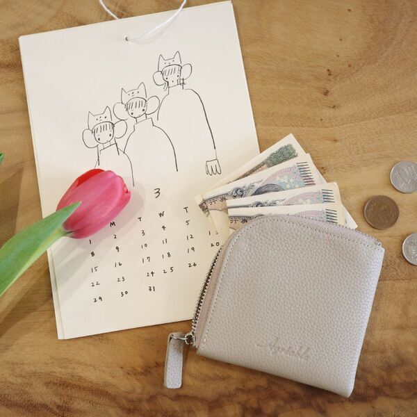 春のお財布決～めた！ミニマル派スタッフのハートを掴んだ、わずか8mmの新作はこれ[PR]