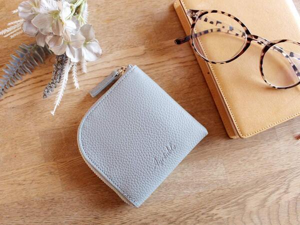 薄くても機能的。「イザという時の現金」のための、ミニマリストなミニ財布[PR]