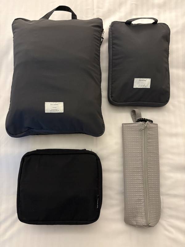 『バタバタの朝・散らかる洗面所』を卒業したい方へ。スタッフの太鼓判、耐熱300℃ヘアアイロンポーチを！[PR]