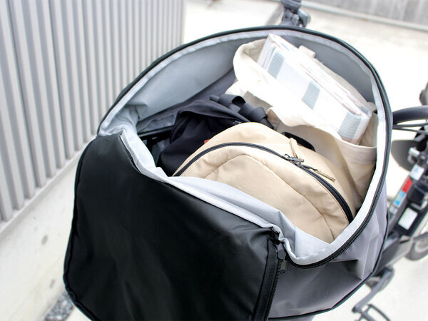 もう前カゴから荷物があふれない！自転車派ママの即戦力「拡張できるカゴカバー」[PR]