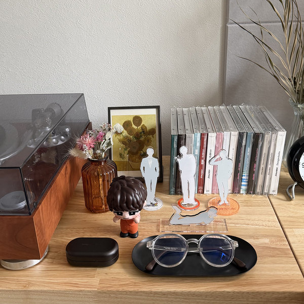 お店のディスプレイ術をサラッと再現！飾れる2段ツリーで、スタッフの「大好きなもの」に特等席を。[PR]